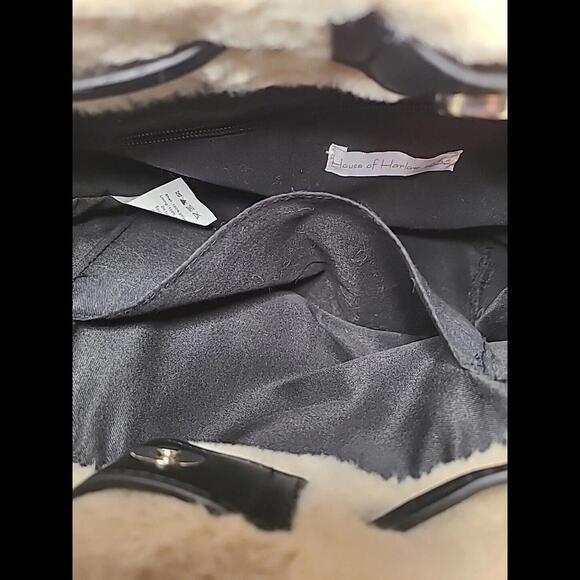 house of Harlow1960 Beige Fake Fur Purse With Drawstring Closure - Picture 6 of 9